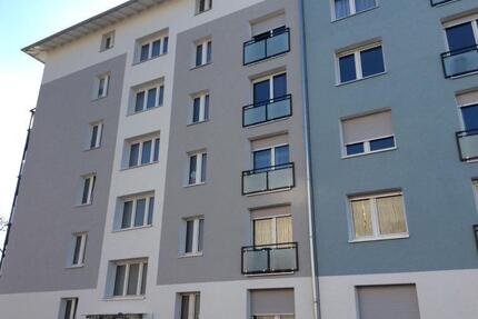 Erstbezug nach Sanierung ! - 690,00&nbsp;EUR Kaltmiete, ca.&nbsp; 59,97&nbsp;m&sup2; in Ludwigshafen am Rhein (PLZ: 67061) Parkinsel