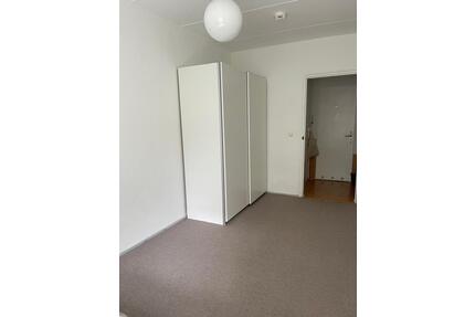 Schönes, möbliertes Zimmer in 3-Zimmer-WG - Berlin Charlottenburg-Wilmersdorf