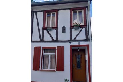 Fachwerkhaus - 160.000,00&nbsp;EUR Kaufpreis, ca.&nbsp; 65,00&nbsp;m&sup2; in Bad Breisig (PLZ: 53498)