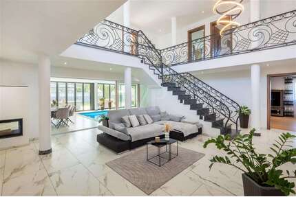 Haus zum Kaufen in Berkheim 1.550.000,00 € 336.2 m²