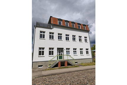 Helle 2-Zimmer-Wohnung in Eldena - Balkon, saniertes Bad, Stellplatz inklusive - Greifswald