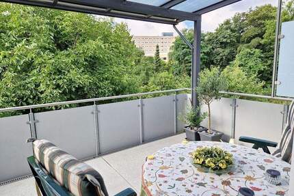 Moderne helle Wohnung mit einem großen überdachten Balkon und hochwertiger Ausstattung! - Bad Salzuflen Innenstadt