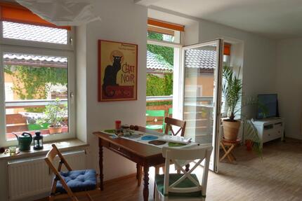 Schöne 2 Zi Whg im Zentrum RO, 2 min z. Bhf, Loggia 1 OG zum Hof - Rosenheim Innenstadt