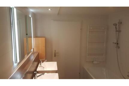 Nichtraucherhaus, attraktive 4-Raum-Wohnung+Balkon zentral in FG - Freiberg