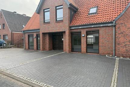 Gewerbeimmobilie für Büro, Handel, in Hesedorf bei Bremervörde
