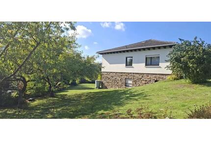 Traumhafte Immobilie in Südhanglage mit Einliegerwohnung - Steffenberg