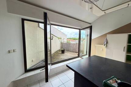 gemütliche 3- Raumwohnung - Maisonette mit Galerie Terrasse und Fahrstuhl ! Einbauküche möglich ! - Görlitz Innenstadt