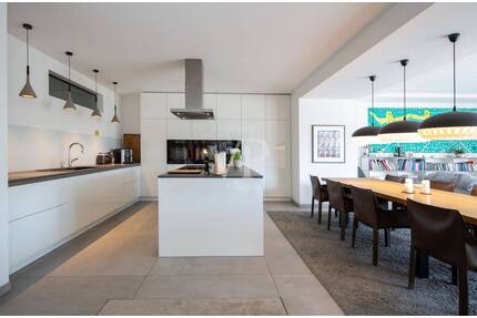 LUXURIÖSE WOHNUNG WIE IHR EIGENES HAUS MIT EINBAUSCHRÄNKEN EINBAUKÜCHE UND KAMIN - Radebeul