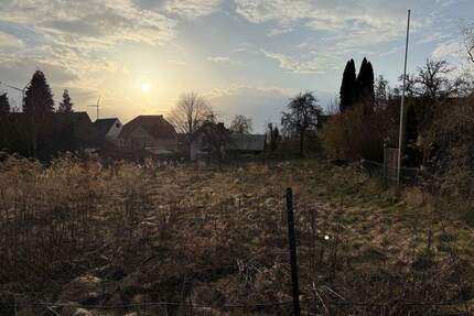 Großes, bebaubares Grundstück in ruhiger Lage von Liebenau-Ersen
