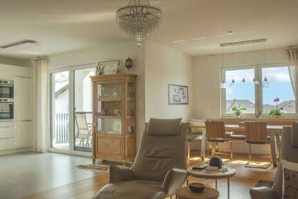 Wohnung zum Kaufen in Wallersdorf 385.000,00 € 96 m²