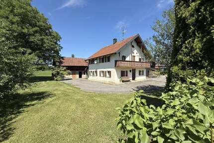 Haus zum Kaufen in Kirchanschöring Eschelbach 990.000,00 € 100 m² - Kirchanschöring / Eschelbach