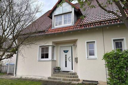 Doppelhaushälfte - 515.000,00&nbsp;EUR Kaufpreis, ca.&nbsp; 154,50&nbsp;m&sup2;&nbsp;Wohnfl&auml;che in Velburg (PLZ: 92355)