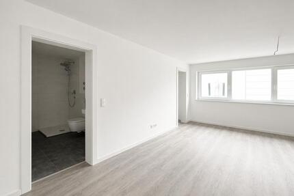 Erstbezug nach Sanierung: 3,5 Zimmer mit Balkon & Stellplatz - Bietigheim-Bissingen