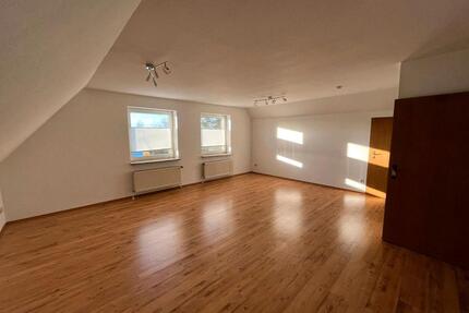 Mietwohnung - 700,00&nbsp;EUR Kaltmiete, ca.&nbsp; 74,00&nbsp;m&sup2; in Jevenstedt (PLZ: 24808)