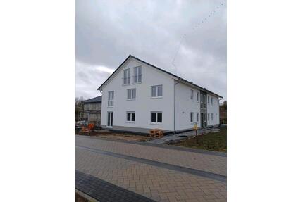 Neuwertige 3.Zi.Whg. mit EBK im Neubaugebiet Erbes-Büdesheim - Bechtolsheim