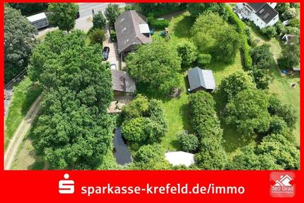 Ehemaliger, sanierter Bauerncotten mit Traumgrundstück - Alpen
