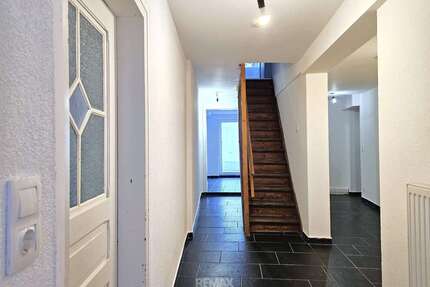 Haus zum Kaufen in Großbottwar 669.000,00 € 215 m²