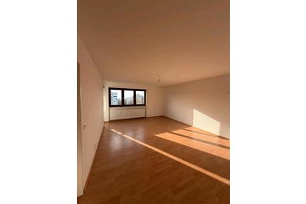2 zi. Wohnung - 635,00&nbsp;EUR Kaltmiete, ca.&nbsp; 52,00&nbsp;m&sup2; in Pforzheim (PLZ: 75175)
