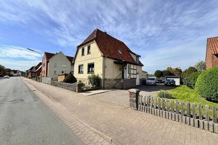 Mit tollem Blick ins Weite: Gepflegtes Einfamilienhaus mit großem Garten in Stadthagen