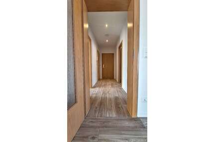 Wohnung zum Mieten in Rothenburg 327,00 € 58 m²