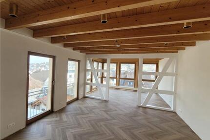 Helle, offene Wohnung in Mülheim-Kärlich