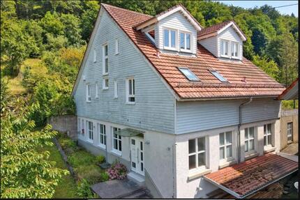 Besonderes Haus mit großer Hobbywerkstatt Garten - Neuenbürg