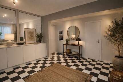 Wohnung zum Mieten in Stadtbergen 1.890,00 € 180 m²
