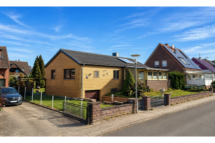 Haus zum Kaufen in Lengede 155.000,00 € 100 m²