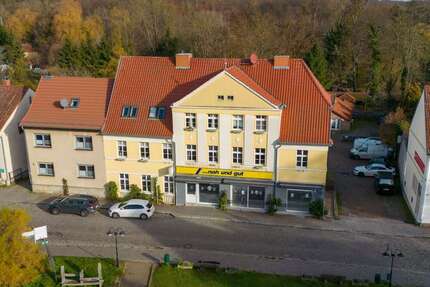 Haus zum Kaufen in Buckow (Märkische Schweiz) 990.000,00 € 288.2 m²
