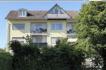 Nur 53 Stufen zum Glück!!! Großzügige Dachgeschoßwohnung mit toller Aussicht in Kumhausen!!!