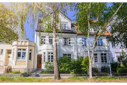 Haus zum Kaufen in Bremen 1.350.000,00 € 368 m²
