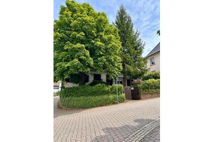 Einfamilienhaus mit Einliegerwohnung -Sanierungsbedürftig- - Hauenstein