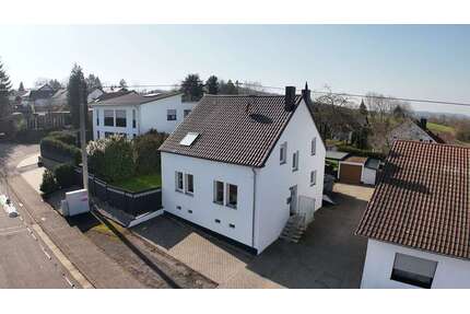 Freistehendes EFH mit großem Garten, Terrasse & Erweiterungspotenzial – saniert, neue Heizung (2023) - Lebach