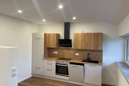 Mod. 2-Zimmer Wohnung -62 qm- zu vermieten - Neukirchen