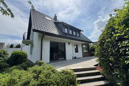 Haus zum Kaufen in Düsseldorf 1.068.000,00 € 140 m²