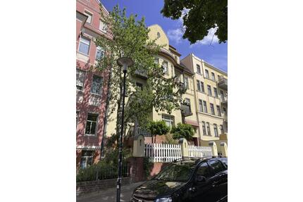 Helle 2-Raum-Wohnung mit Einbauküche und Balkon in der südlichen Innenstadt (Bey0703) - Halle (Saale) Damaschkestraße