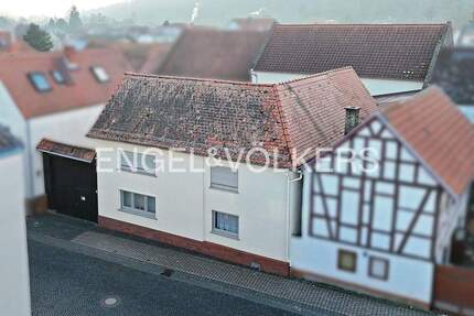 Hofreite im alten Ortskern von Nieder-Mörlen - Bad Nauheim