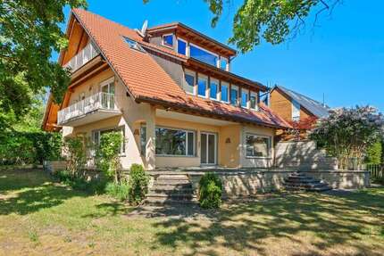 Haus zum Kaufen in Konstanz 2.050.000,00 € 326 m²