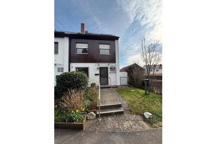 Reihenendhaus zur Miete - 1.600,00&nbsp;EUR Kaltmiete, ca.&nbsp; 120,00&nbsp;m&sup2; in Nürnberg (PLZ: 90453) Holzheim