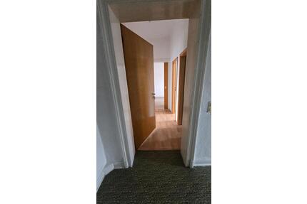 3,5-Zi.-Wohnung in Duisburg Hochfeld im 3. OG zu vermieten