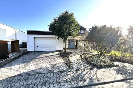 Haus zum Kaufen in Wiesloch 749.000,00 € 244 m²