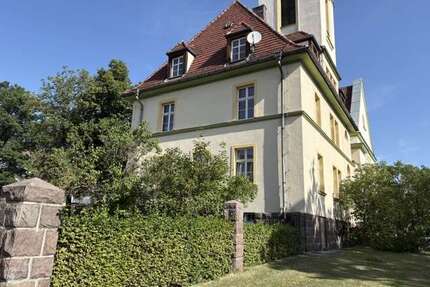Wohnung zum Mieten in Werdau 595,00 € 99.39 m²