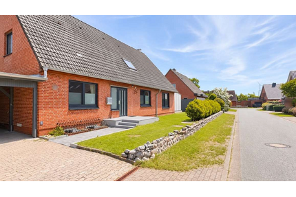 Haus zum Kaufen in Jübek 385.000,00 € 197 m²