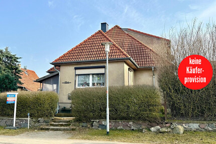 HORN IMMOBILIEN ++RESERVIERT! Doppelhaushälfte mit großem Grundstück in Burg Stargard Quastenberg