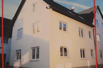 Grosszügiges 2-Familienhaus in Horb-Betra mit Fussbodenheizung . - Horb am Neckar