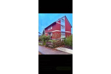 3 Familienhaus in Bielefeld- Brake mit großen Grundstück