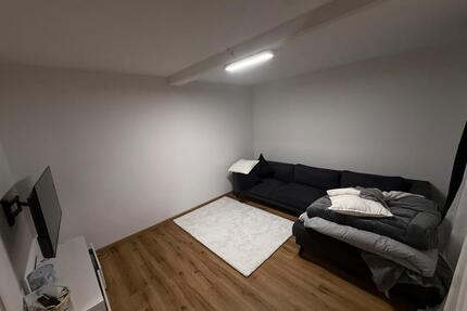 Schöne, kernsanierte 3 Zi. Wohnung in Lohe-Rickelshof - Heide