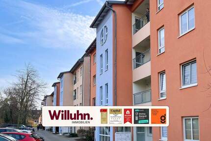 Wohnen mit Komfort: 3-Raumwohnung mit Parkett, 2 Balkonen & Tiefgarage - Weißenfels