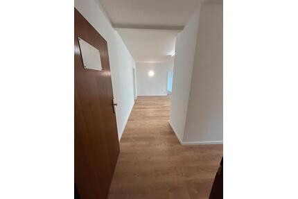 Helle 130qm mit Balkon in Leimen