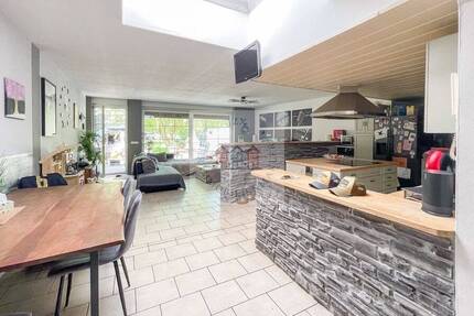 Mit Wohnküche & Gartenzugang -Perfekt für große Familien - Bad Schmiedeberg